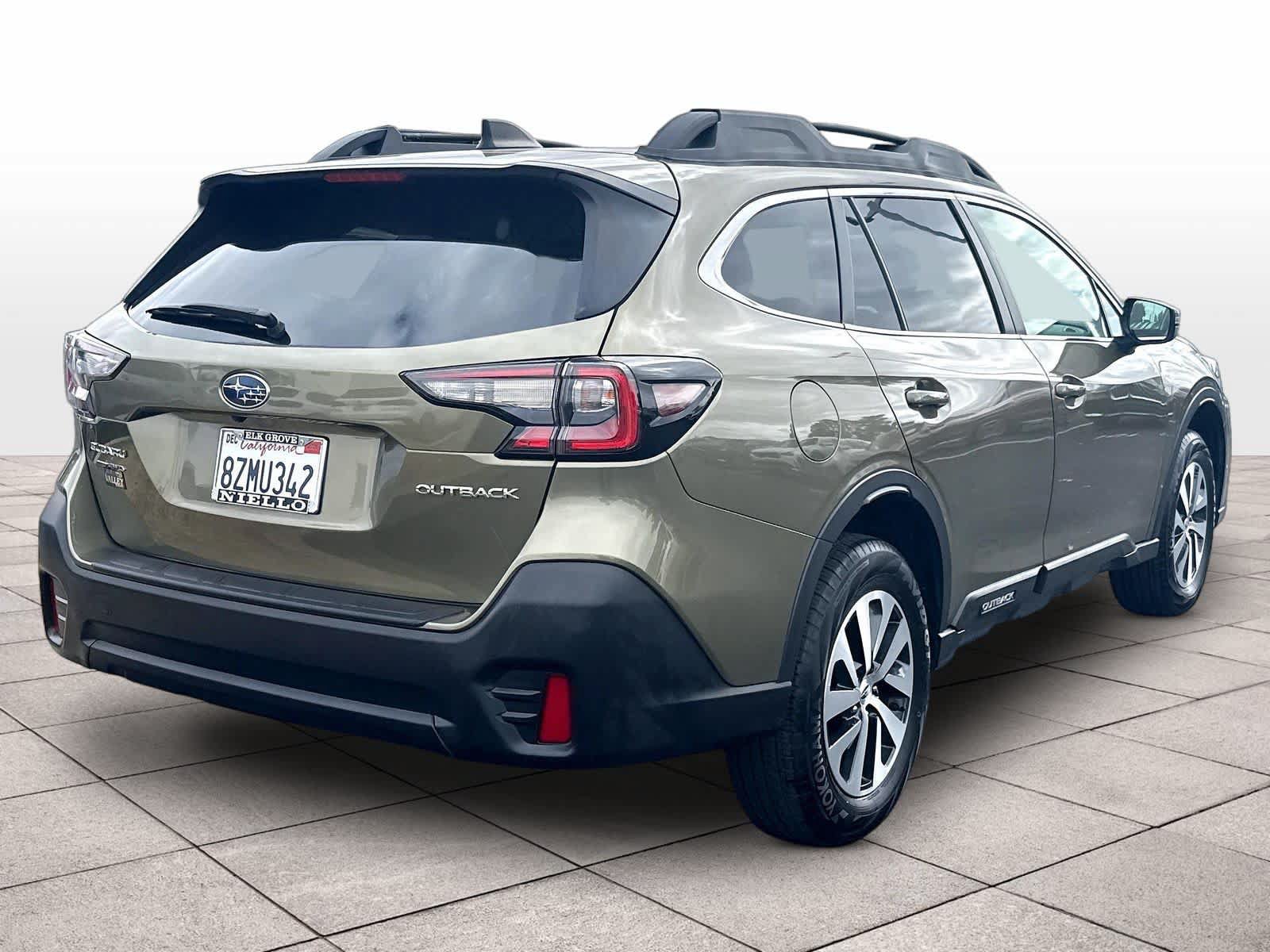 Used 2021 Subaru Outback Premium AWD/4WD image 9