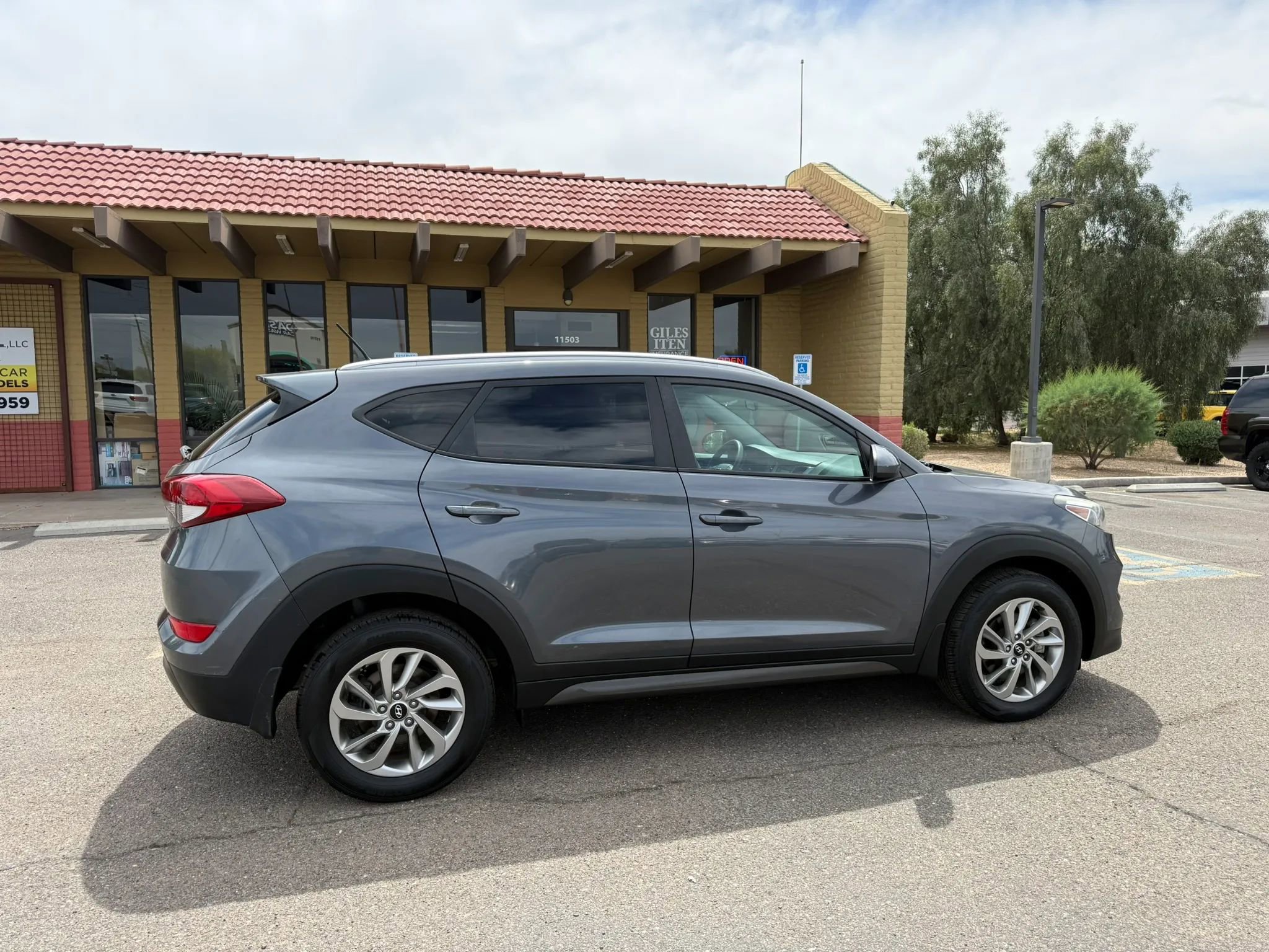 Used 2016 Hyundai Tucson SE w/ Option Group 02 FWD image 11