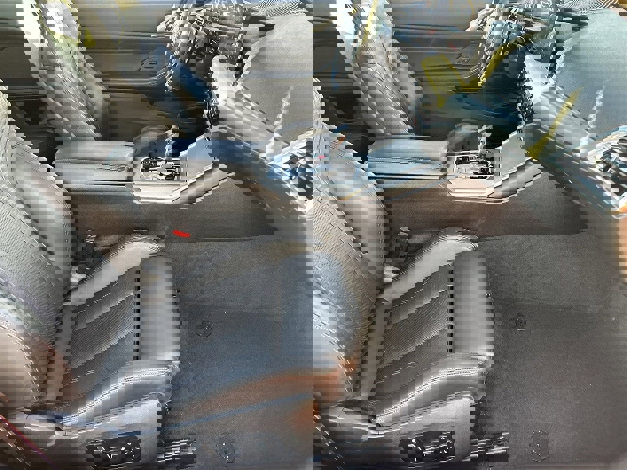 Used 2025 BMW M4 xDrive Competition w/ Executive Package image 9