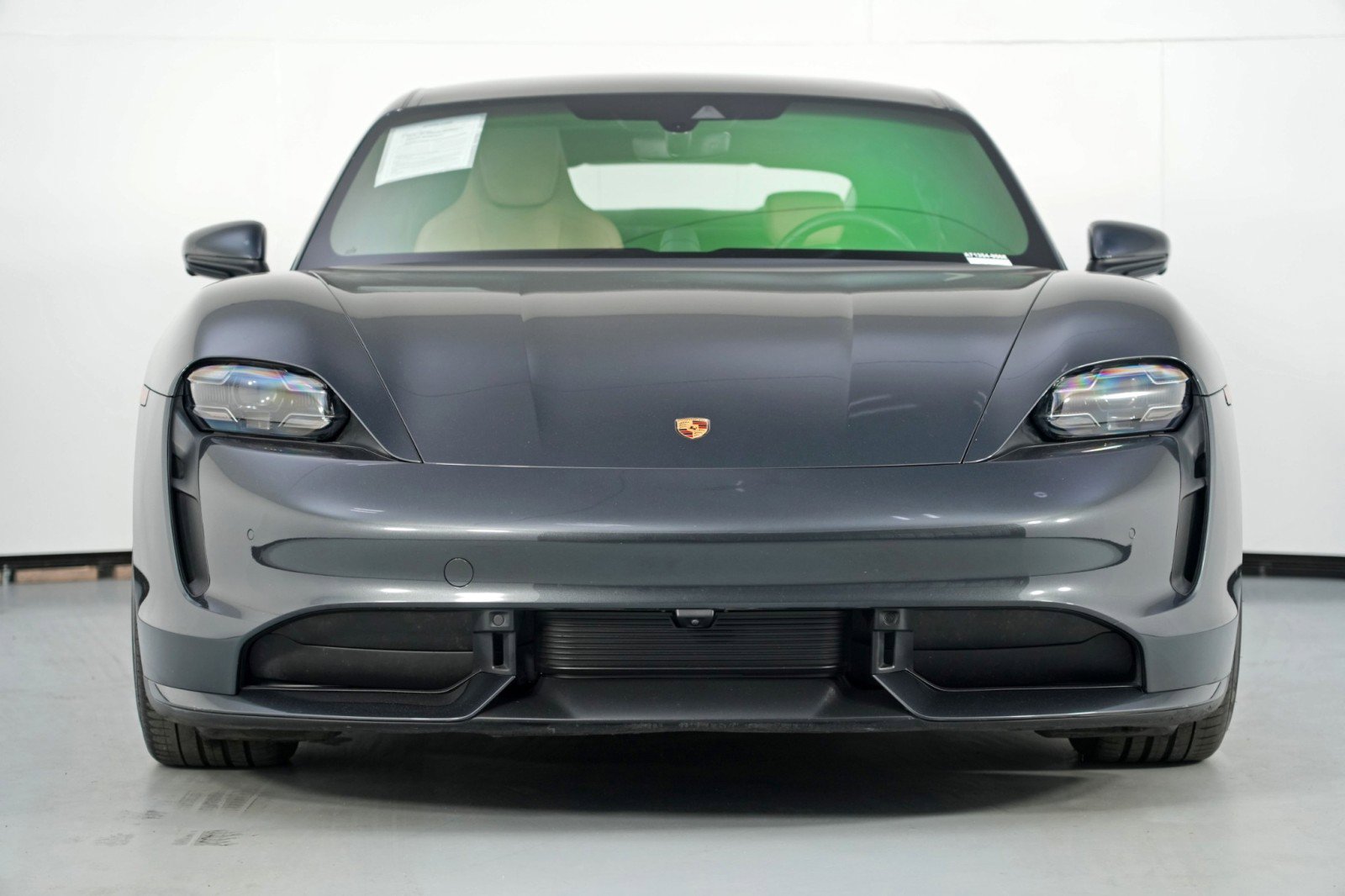 Used 2020 Porsche Taycan Turbo image 7