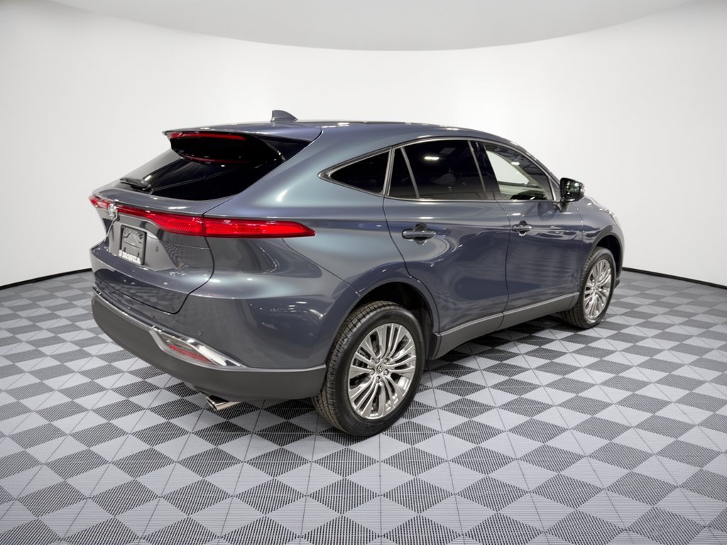 Used 2021 Toyota Venza Limited w/ Carpet Mat Package (TMS) AWD/4WD image 9