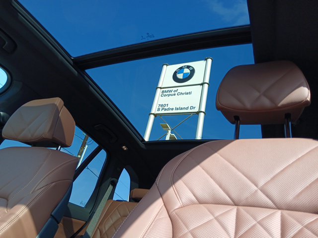 New 2026 BMW X5 xDrive40i w/ M Sport Package AWD/4WD image 29
