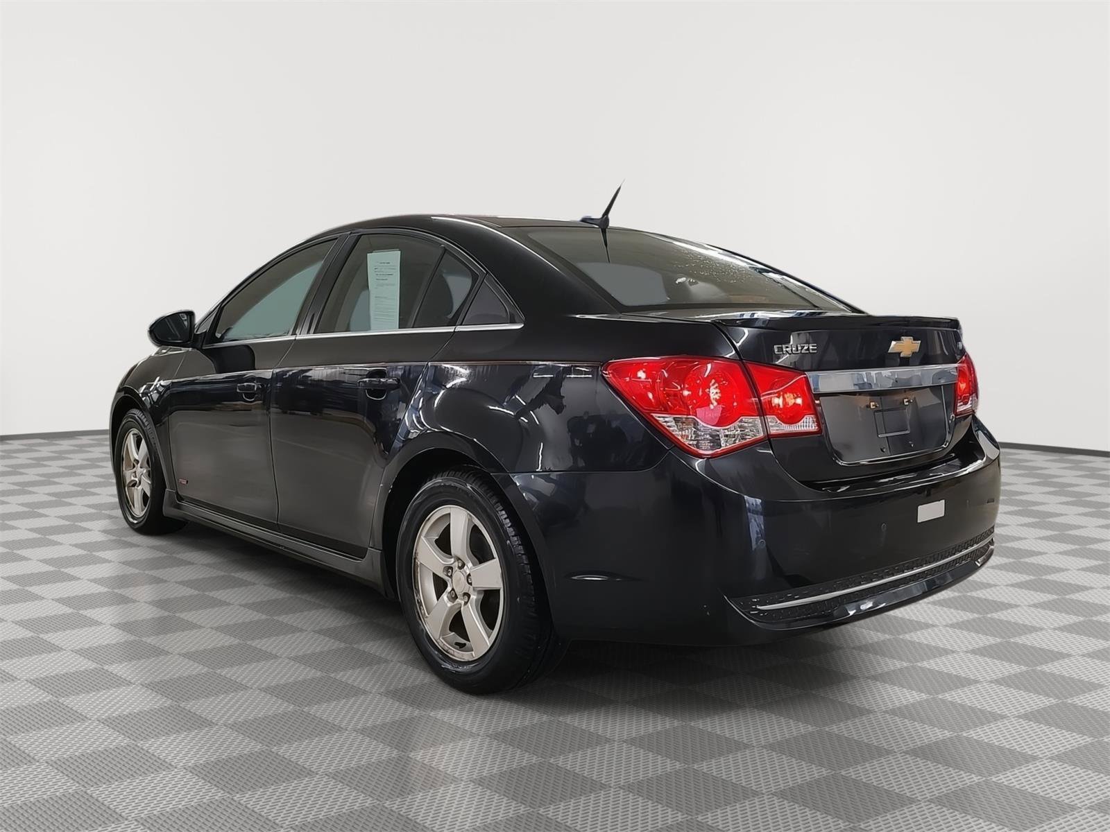 Used 2011 Chevrolet Cruze LT w/ RS Package FWD image 13