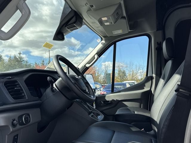 New 2026 Ford Transit 250 148 Medium Roof w/ Load Area Protection Package RWD image 11