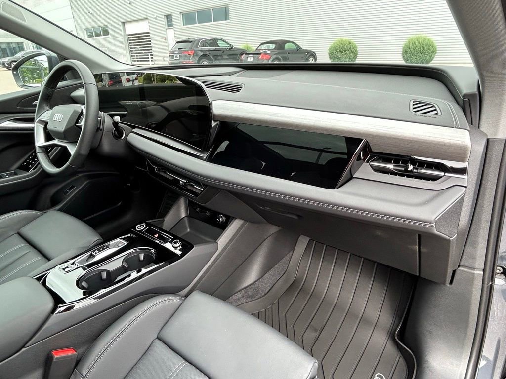 Used 2025 Audi Q6 e-tron Premium Plus w/ Premium Plus image 48