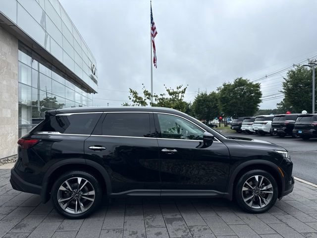Certified 2023 INFINITI QX60 Luxe w/ Cargo Package AWD/4WD image 2