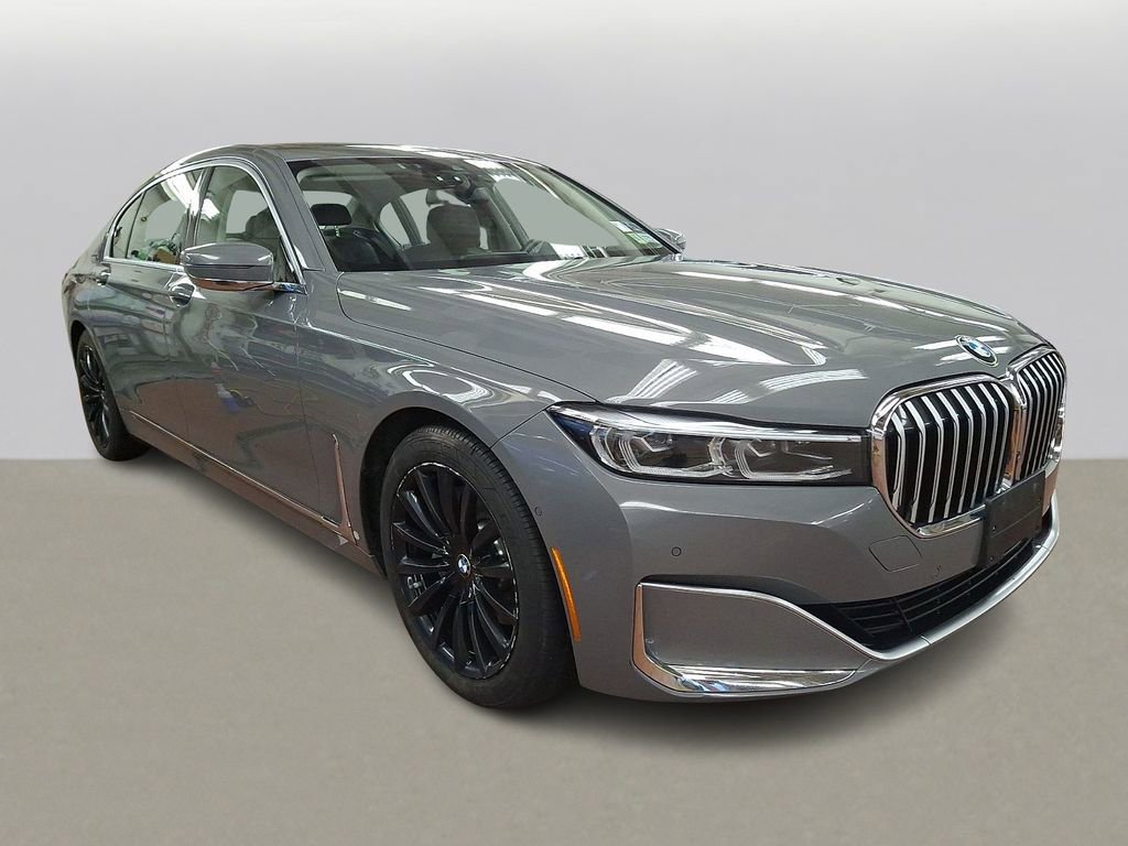 Used 2022 BMW 740i xDrive w/ Premium Package AWD/4WD image 3