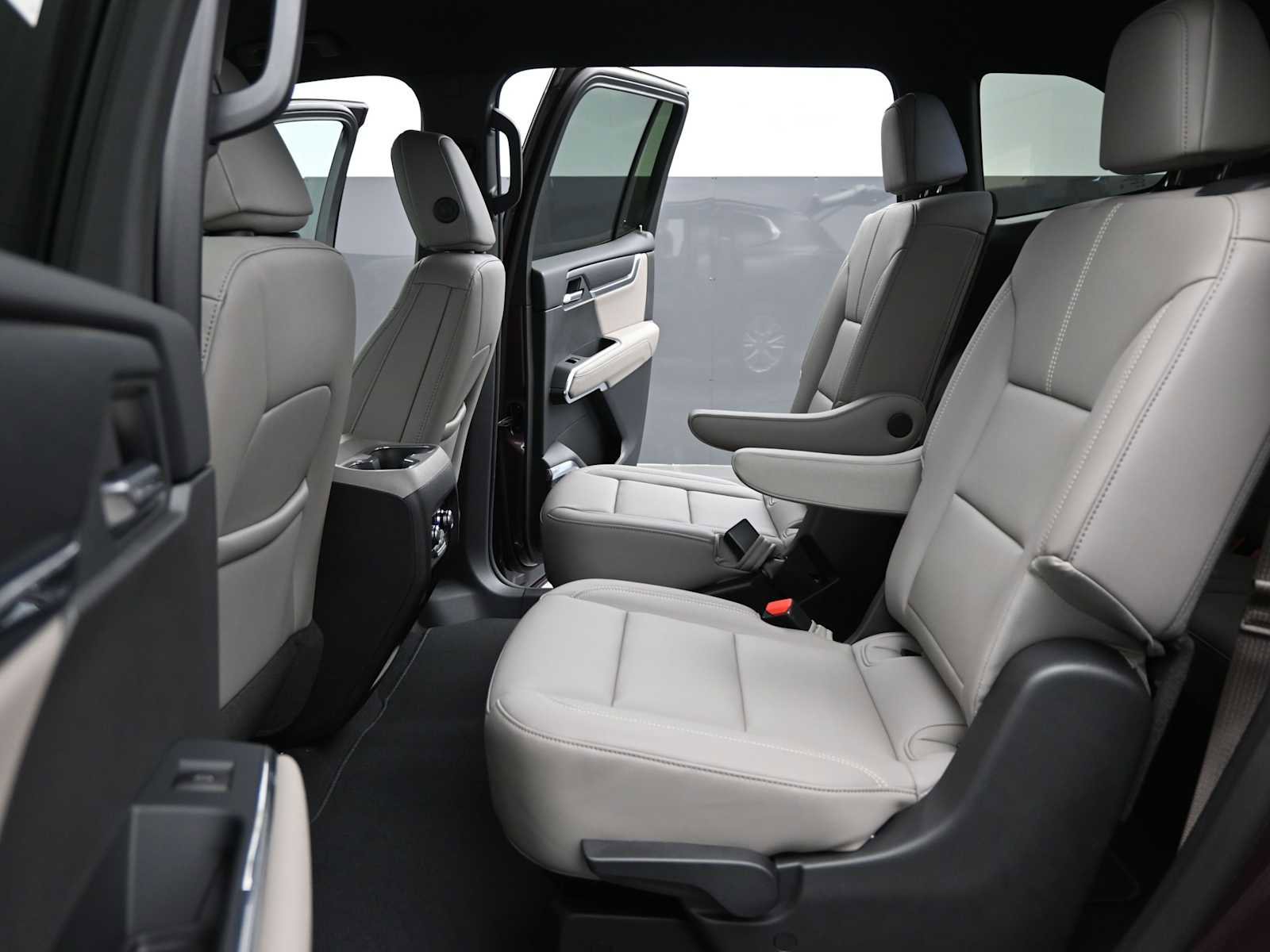 New 2026 GMC Acadia Elevation w/ Elevation Premium Package image 14