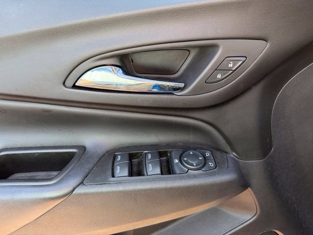 Used 2024 Chevrolet Equinox LT FWD image 11