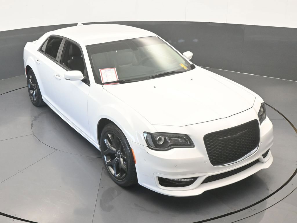 Used 2023 Chrysler 300 Touring L image 46