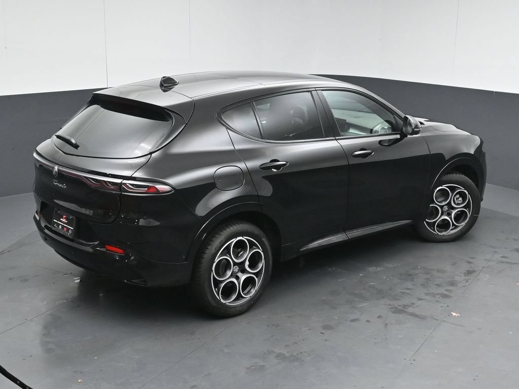New 2026 Alfa Romeo Tonale w/ Red Premium Package AWD/4WD image 52