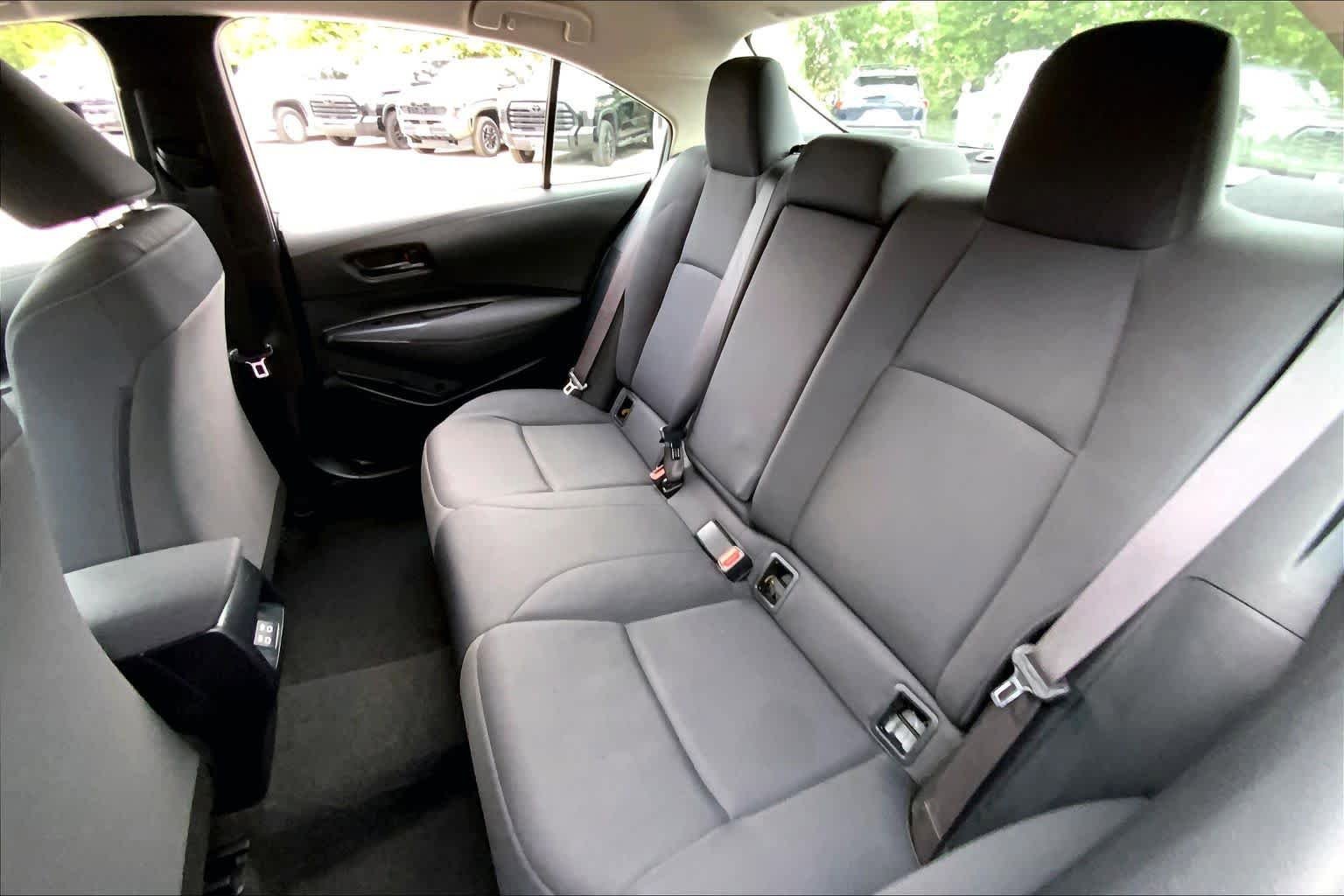Used 2024 Toyota Corolla LE FWD image 20