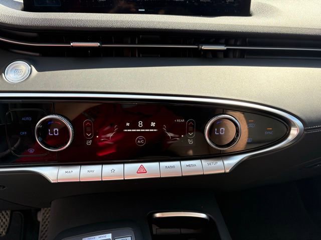 Used 2025 Genesis GV70 2.5T image 20