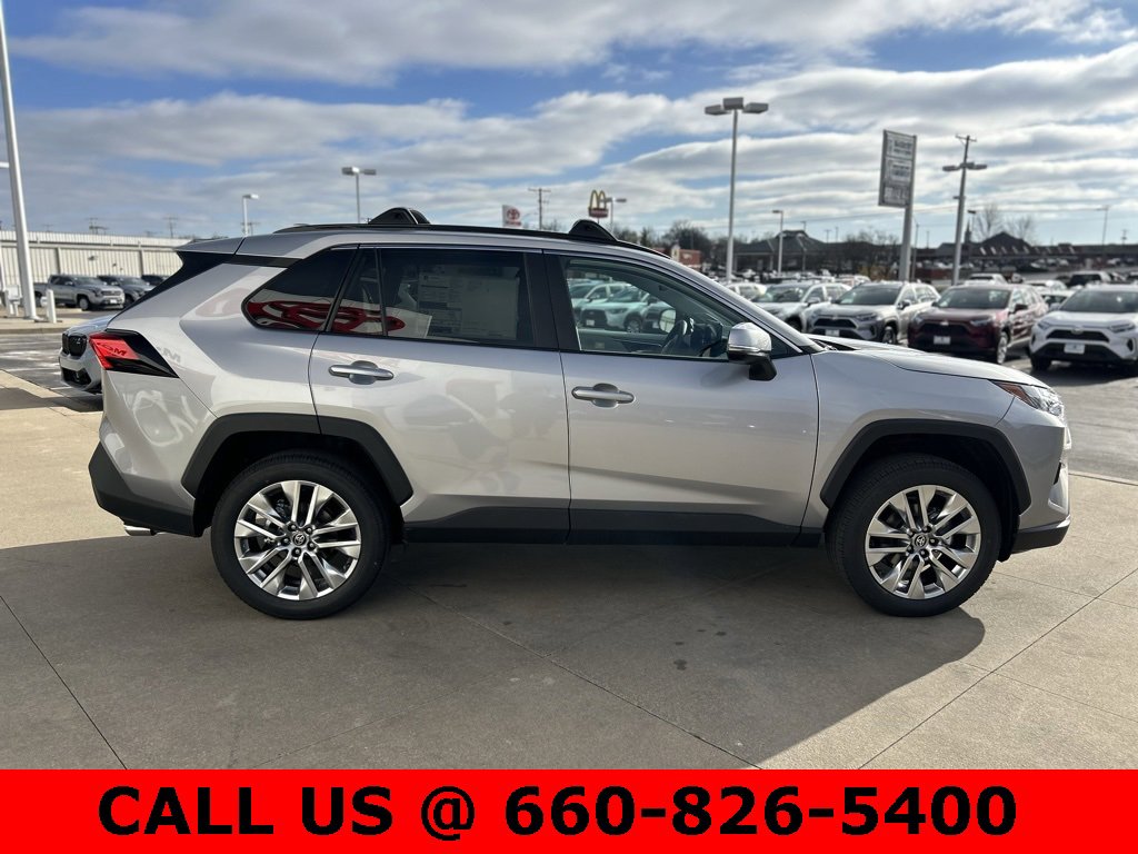 New 2025 Toyota RAV4 XLE Premium video 2