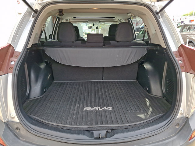 Used 2015 Toyota RAV4 XLE AWD/4WD image 27