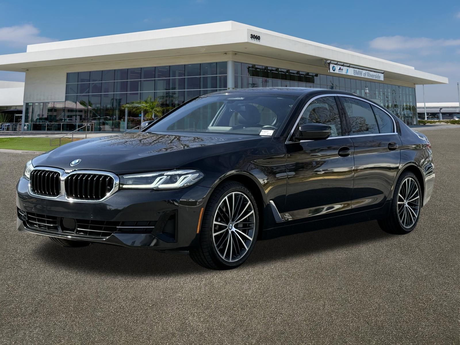 Certified 2023 BMW 530i RWD image 4