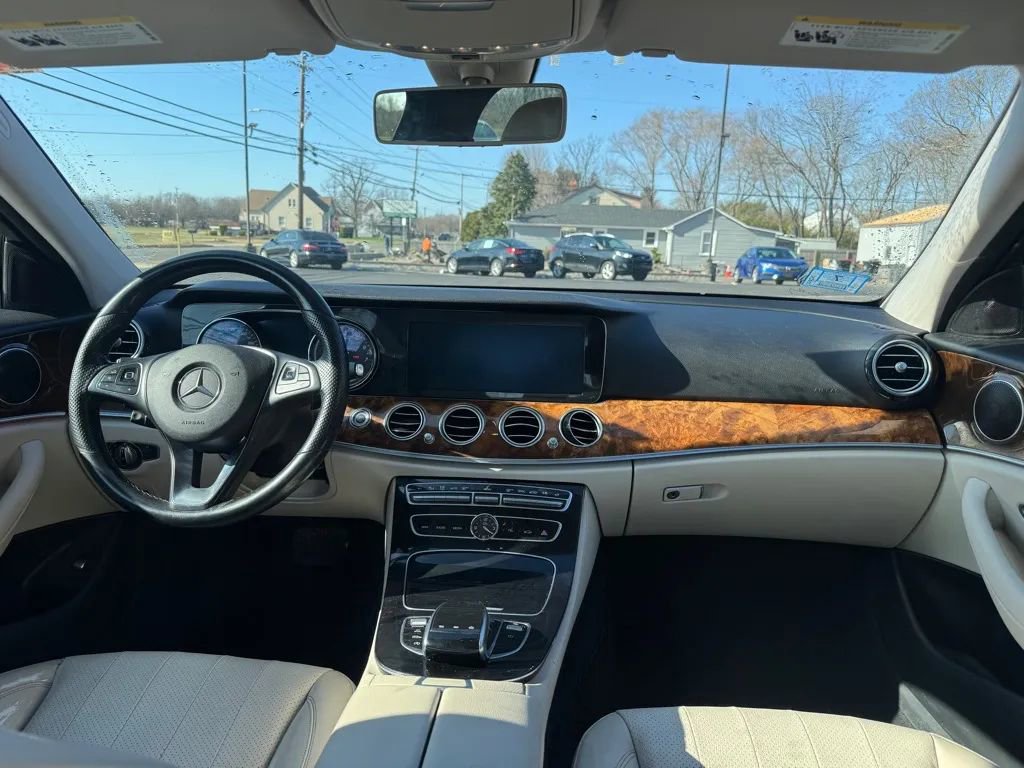 Used 2017 Mercedes-Benz E 300 E 300 4MATIC Sedan 4D image 9
