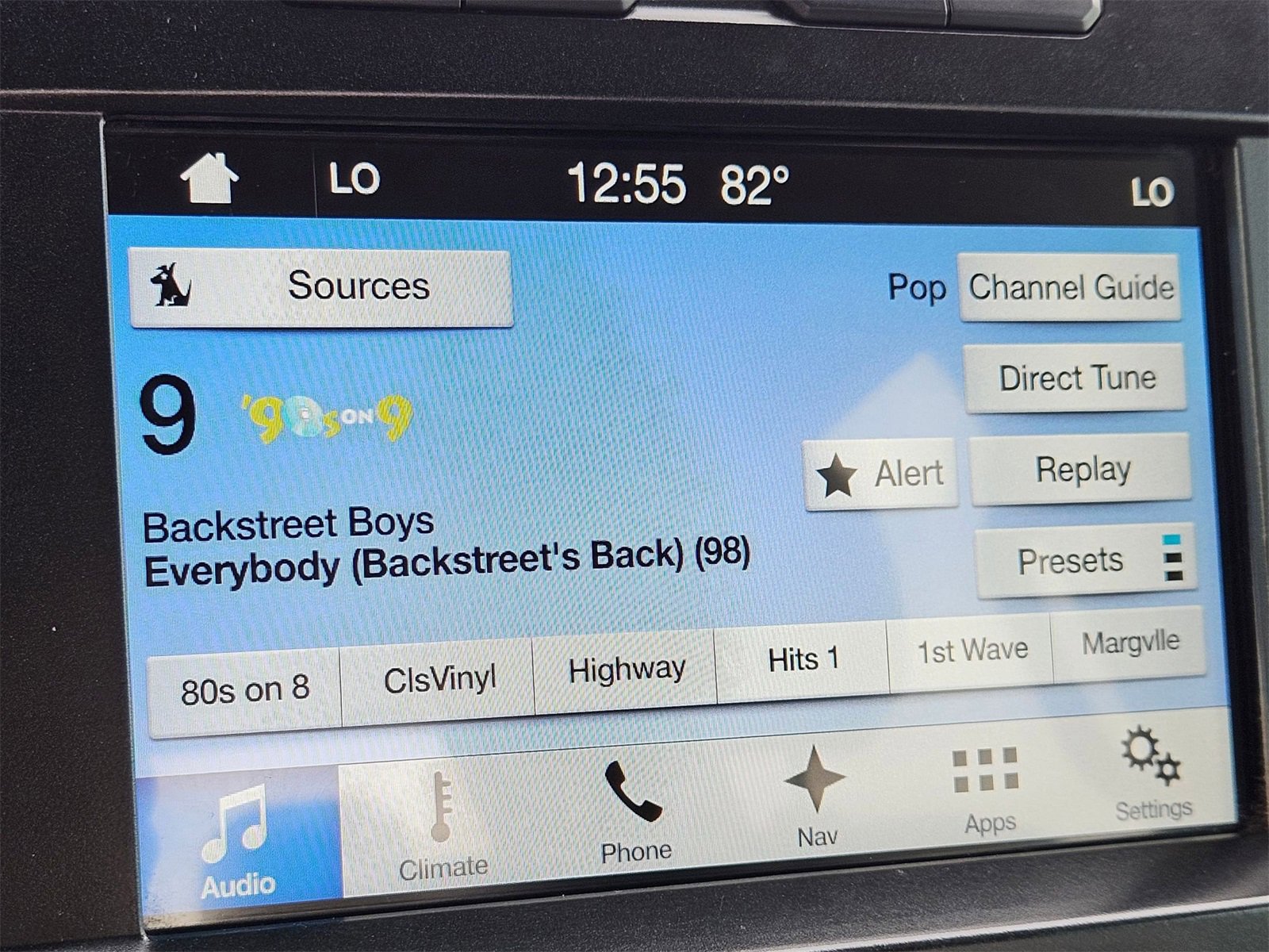 Certified 2017 Ford F250 Lariat w/ Chrome Package image 16