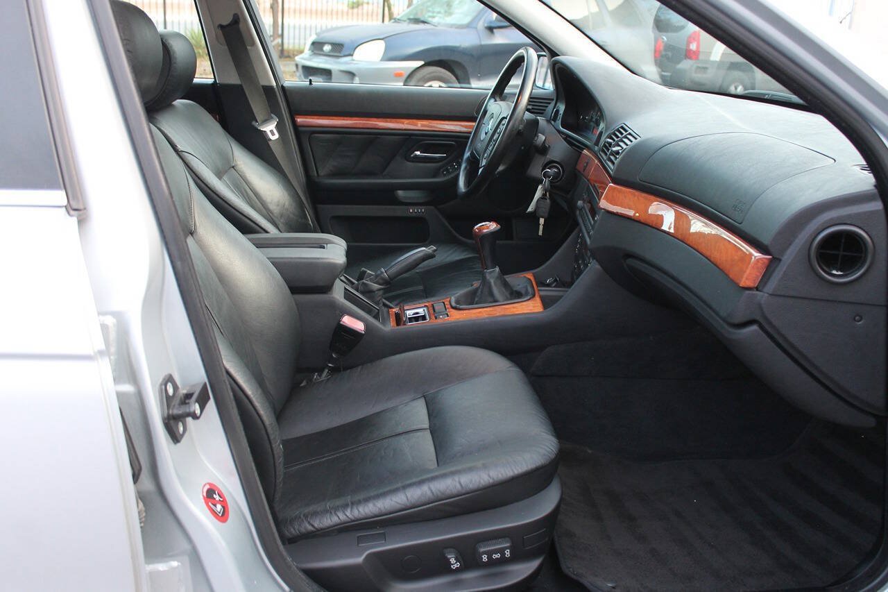 Used 1997 BMW 528i Sedan RWD image 33