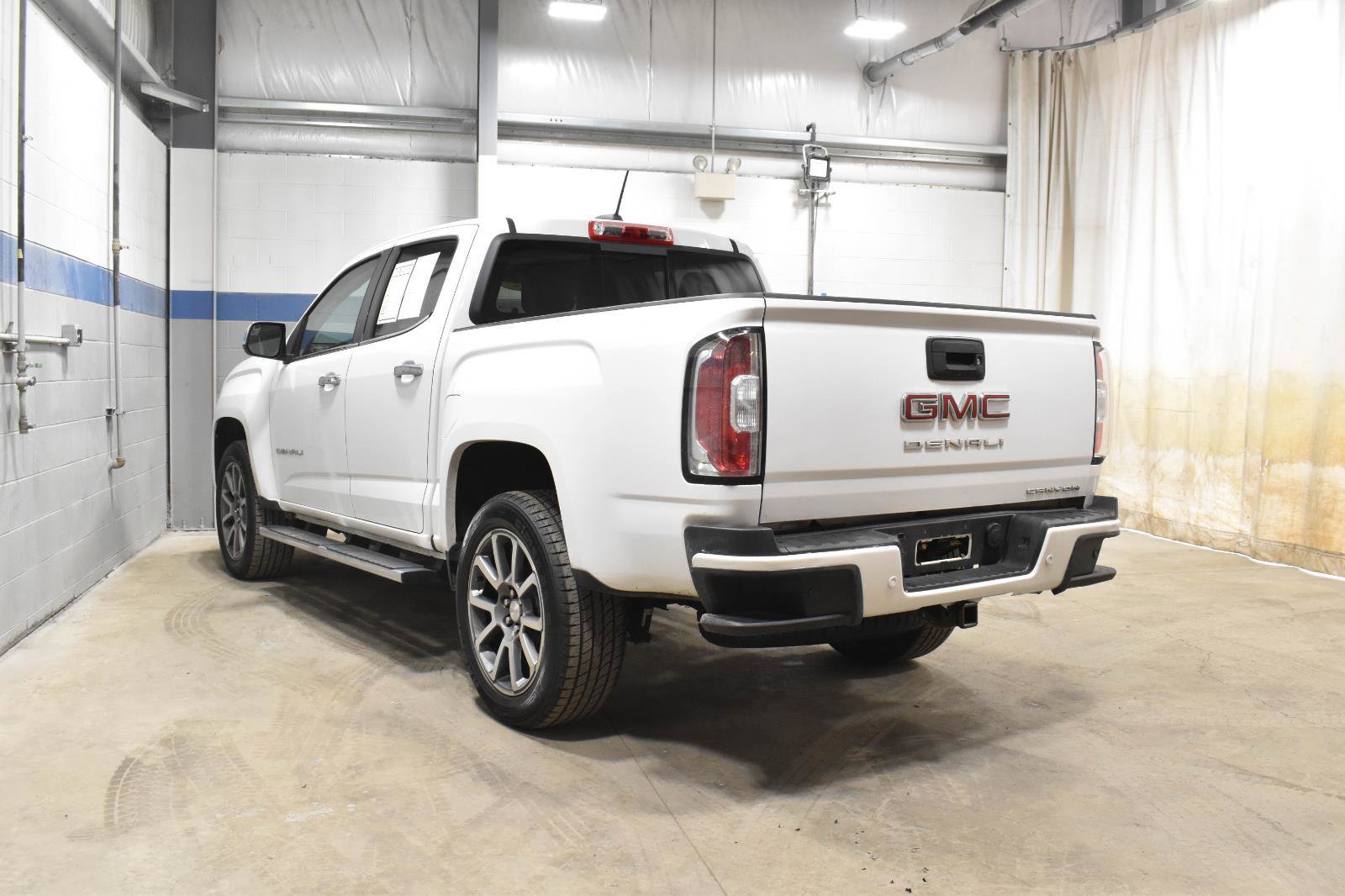 Used 2022 GMC Canyon Denali image 27