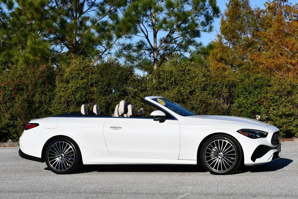 Used 2025 Mercedes-Benz CLE 300 4MATIC Cabriolet image 8