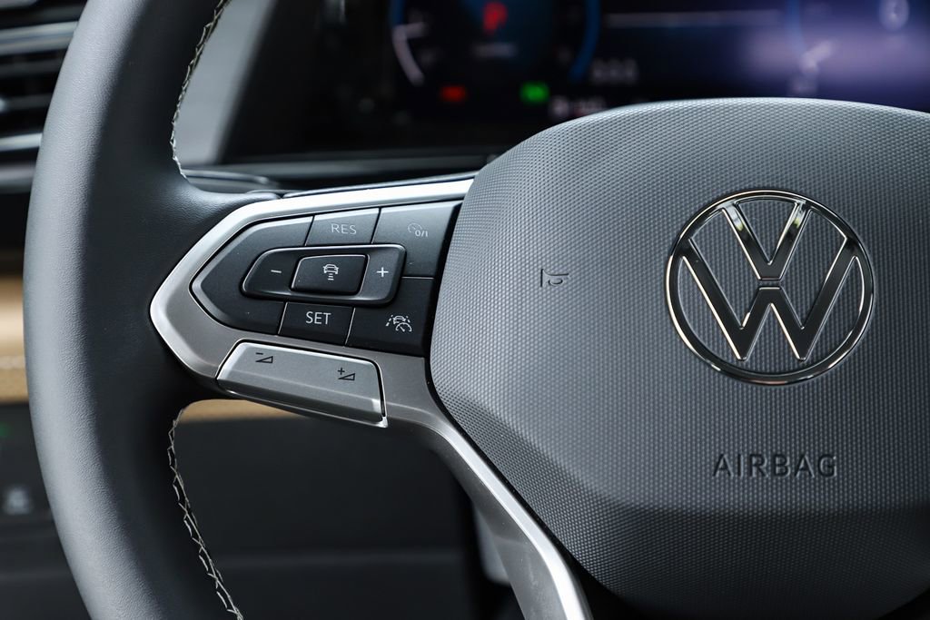 New 2026 Volkswagen Atlas Cross Sport SE image 21