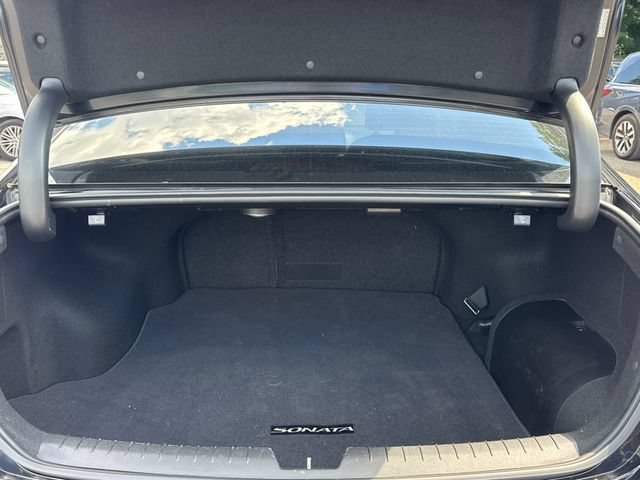 Used 2017 Hyundai Sonata Limited w/ Ultimate Package 02 FWD image 12
