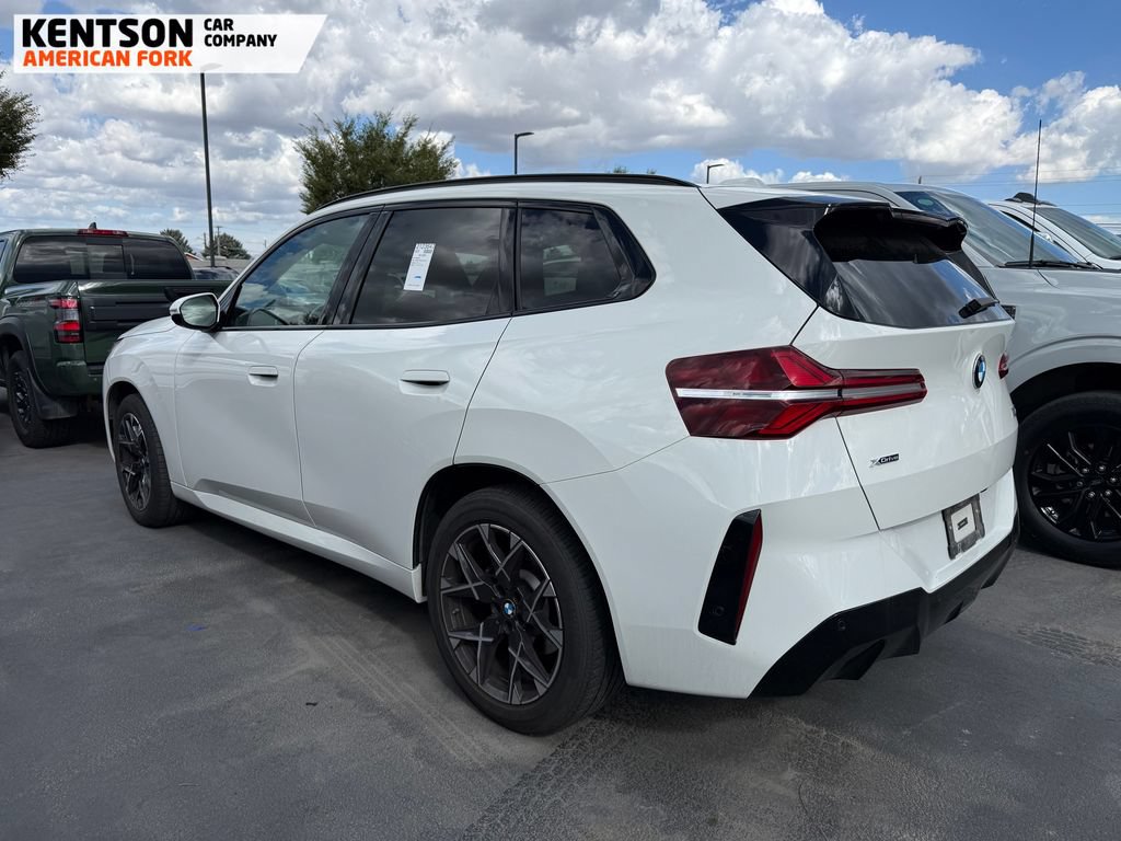 Used 2025 BMW X3 xDrive30i w/ Premium Package AWD/4WD image 2