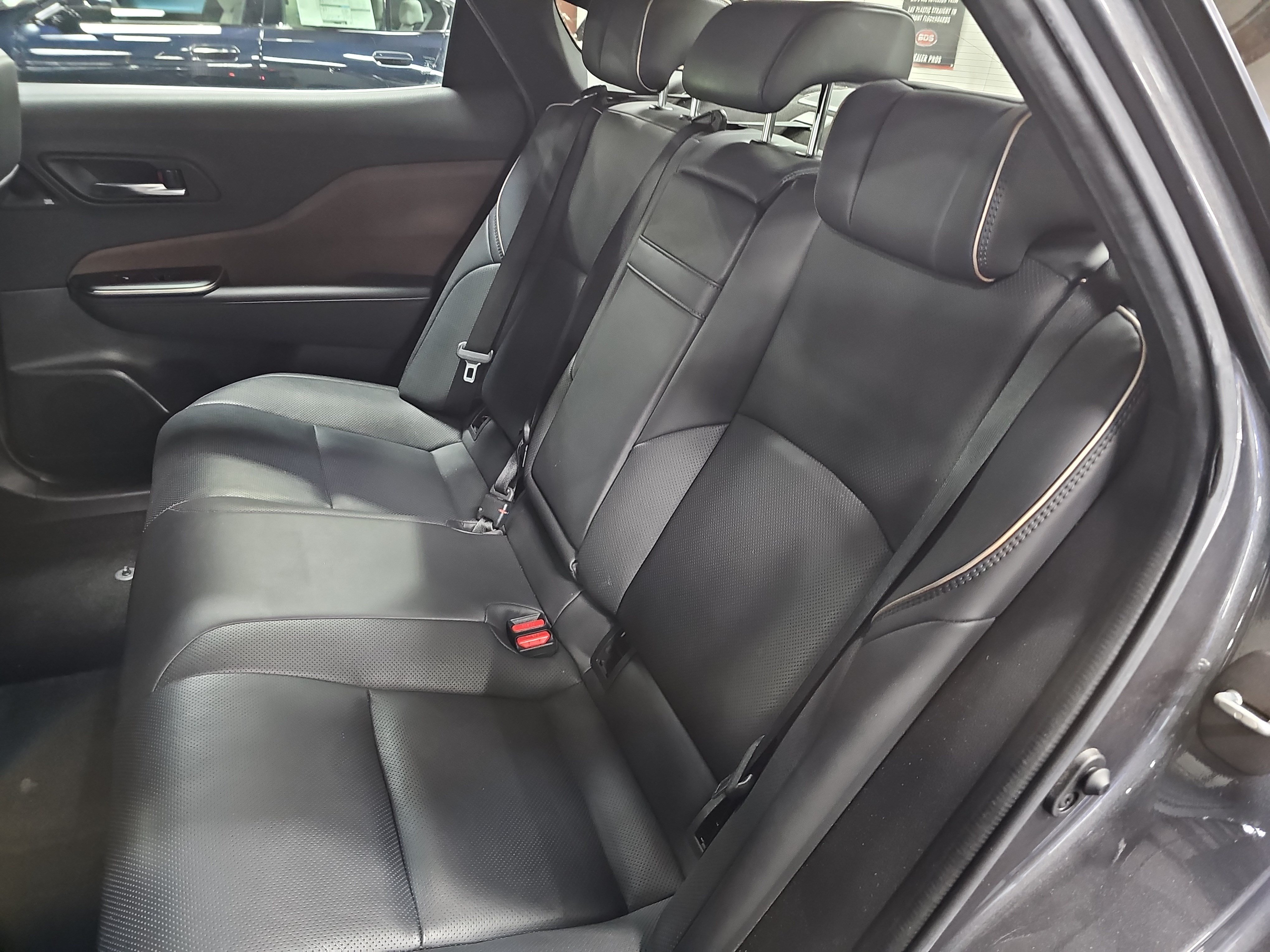 Used 2023 Toyota Crown AWD/4WD image 14