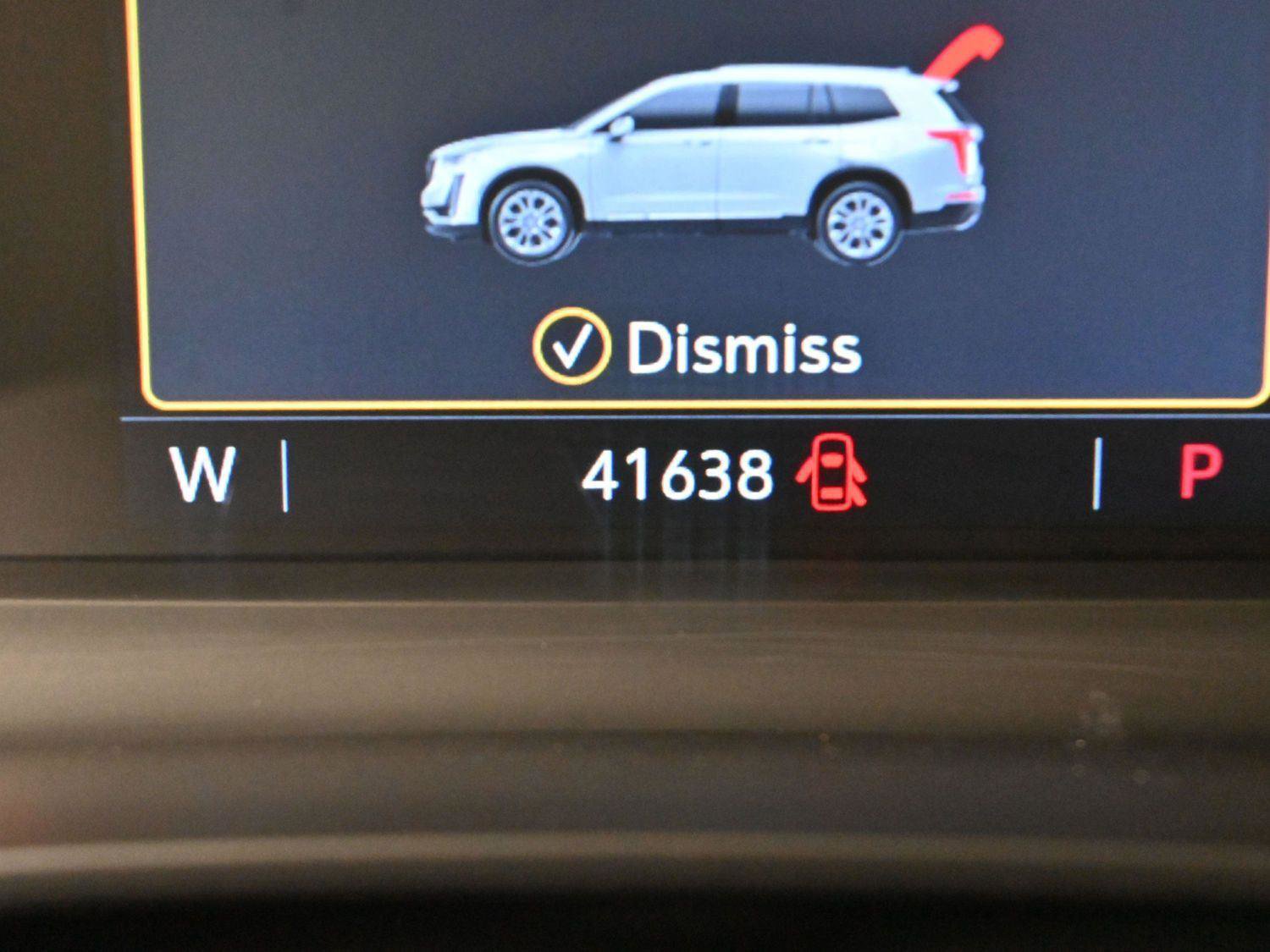 Certified 2022 Cadillac XT6 Premium Luxury image 23