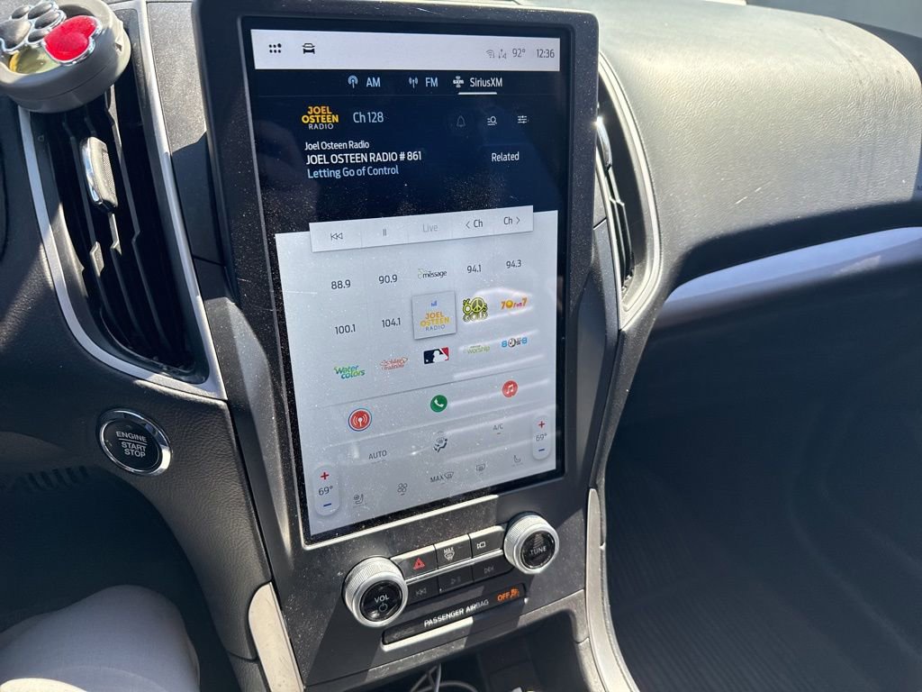 Used 2023 Ford Edge SEL w/ Convenience Package image 11