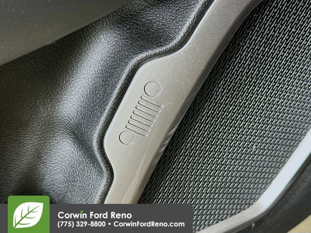 Used 2020 Jeep Renegade Limited image 18