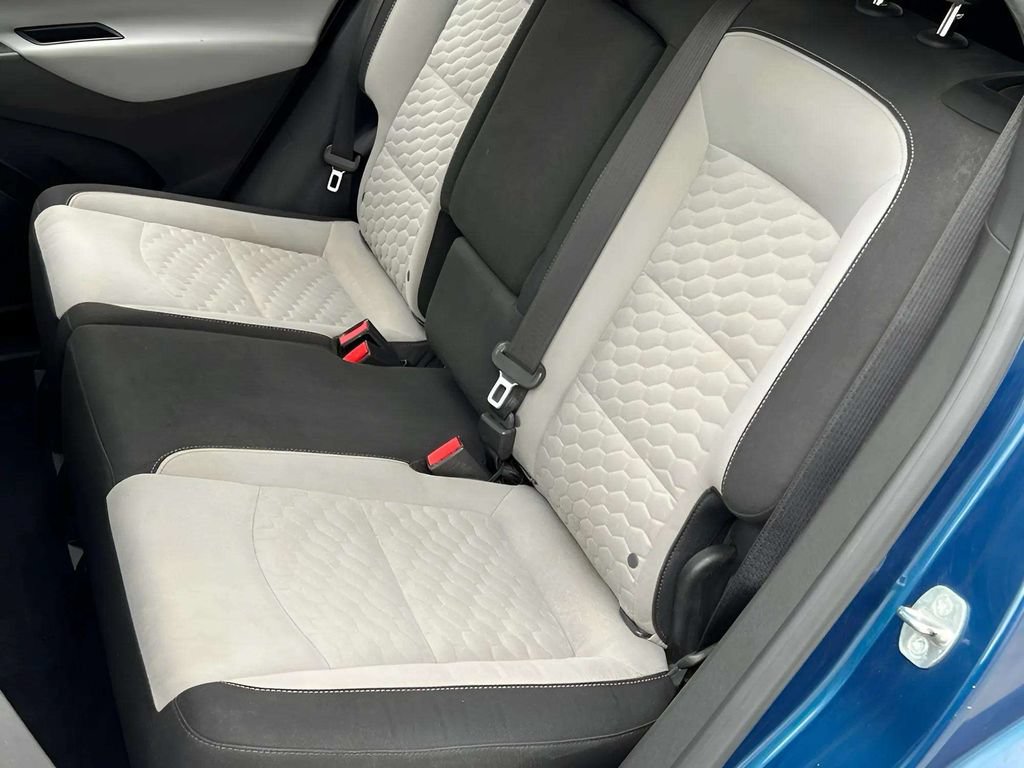 Used 2019 Chevrolet Equinox LT w/ Driver Convenience Package FWD image 11