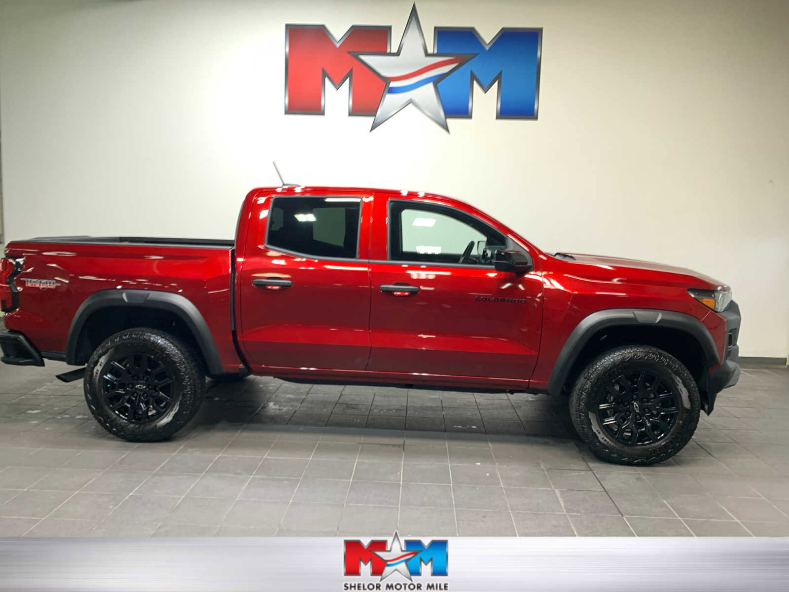Used 2026 Chevrolet Colorado Trail Boss image 1