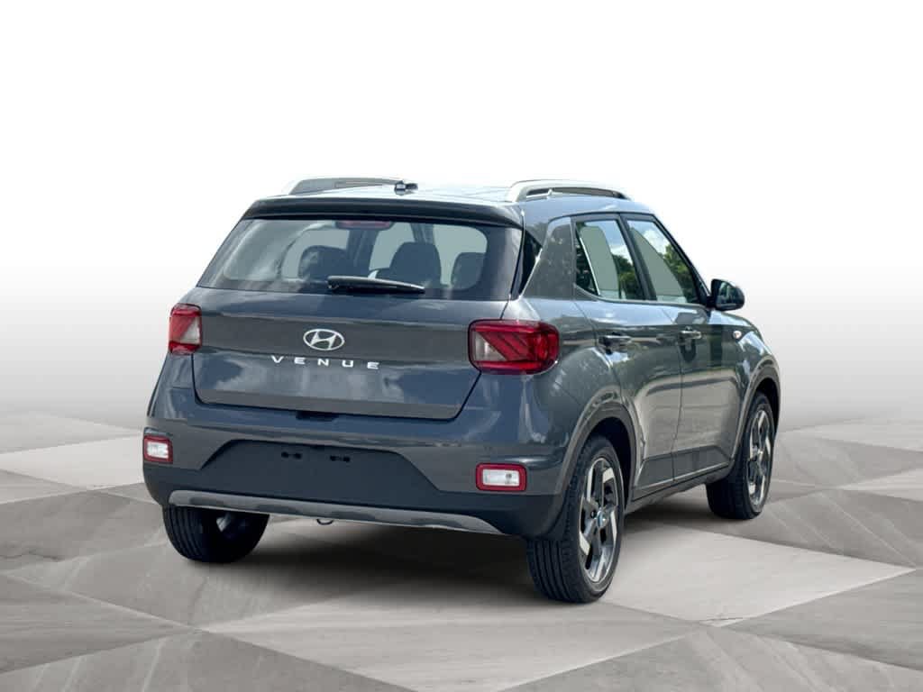 New 2026 Hyundai Venue SEL FWD image 8