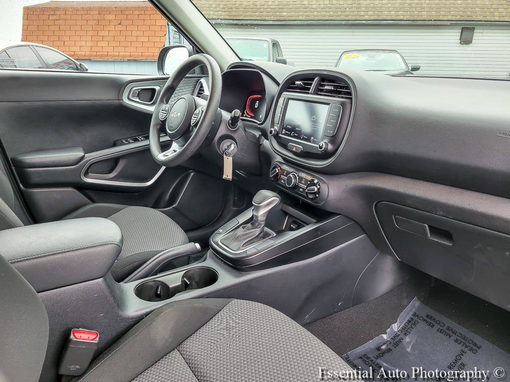 Used 2024 Kia Soul LX w/ Option Group 015 FWD image 29
