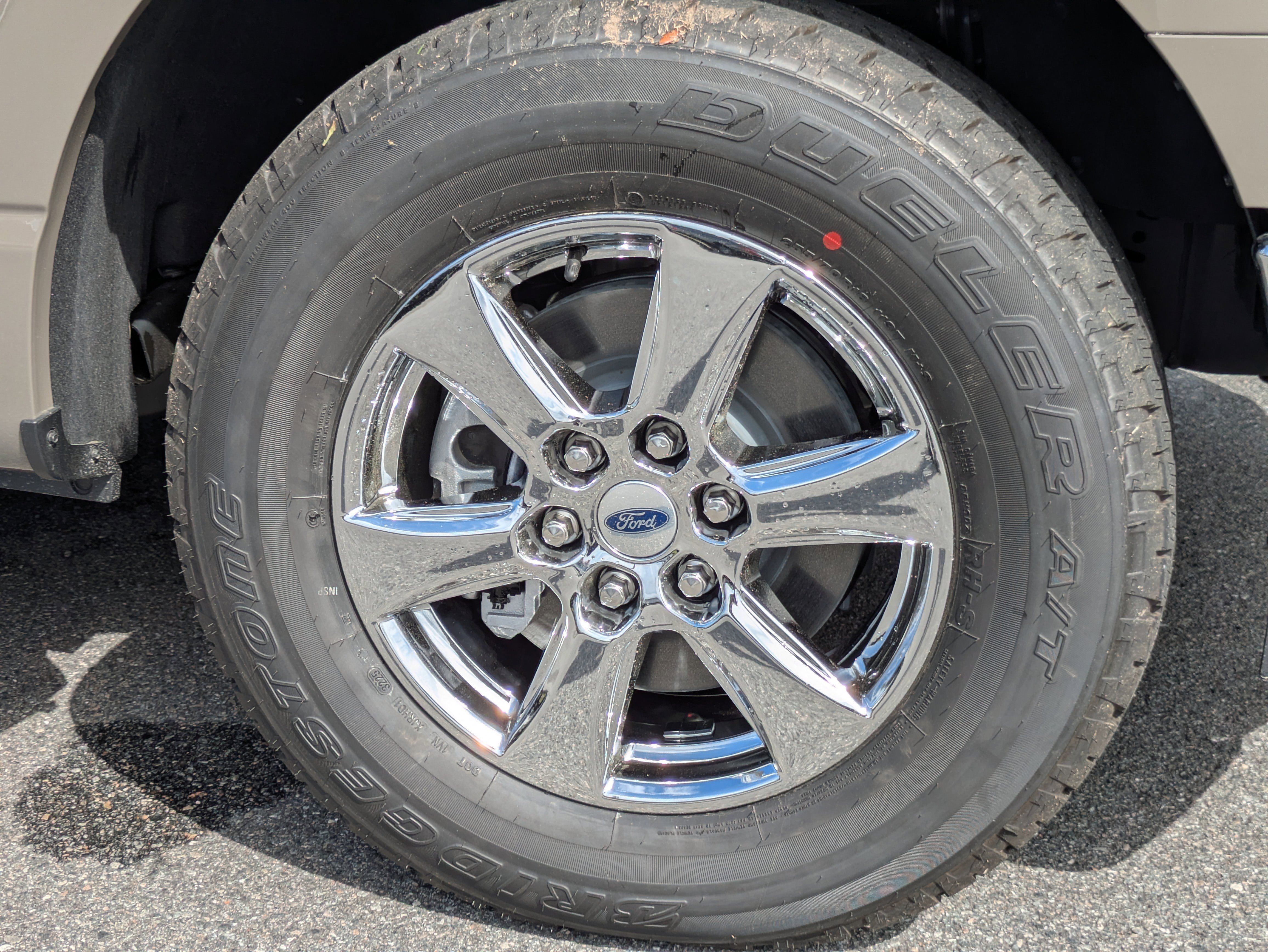 New 2025 Ford F150 XLT w/ Equipment Group 302A MID image 15