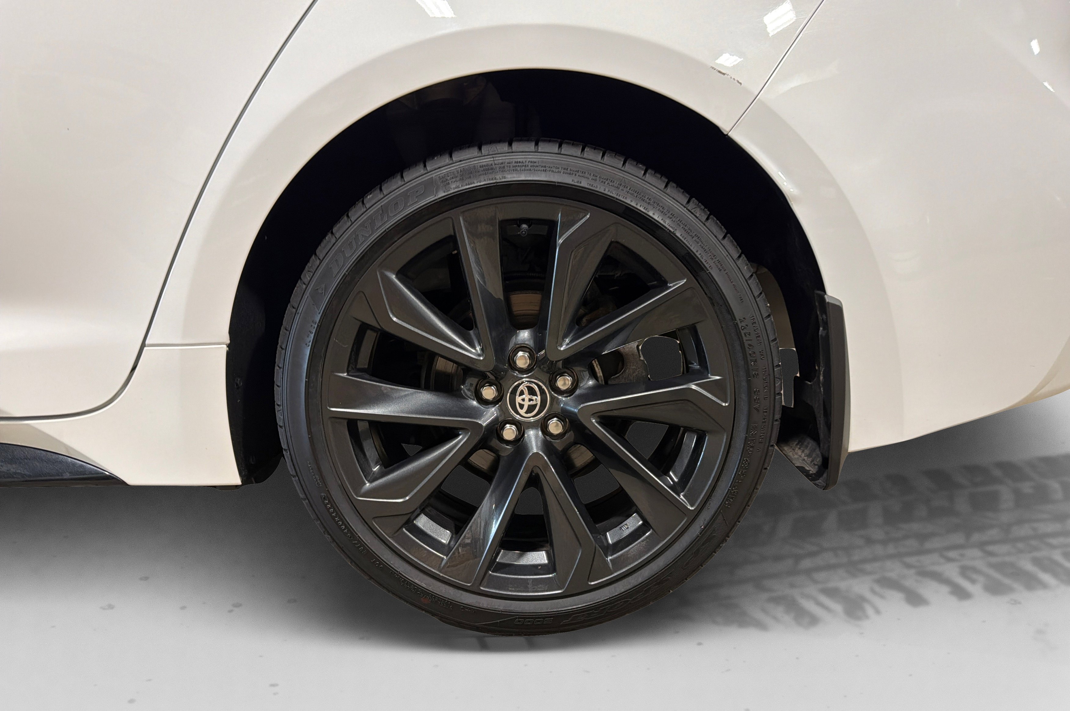 Used 2023 Toyota Corolla SE w/ Carpet Mat Package (TMS) FWD image 46