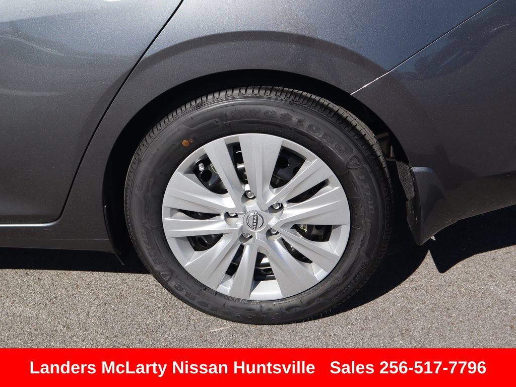 Used 2025 Nissan Sentra S FWD image 11