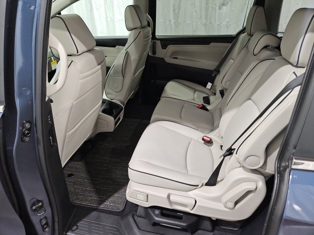 New 2026 Honda Odyssey Touring image 11