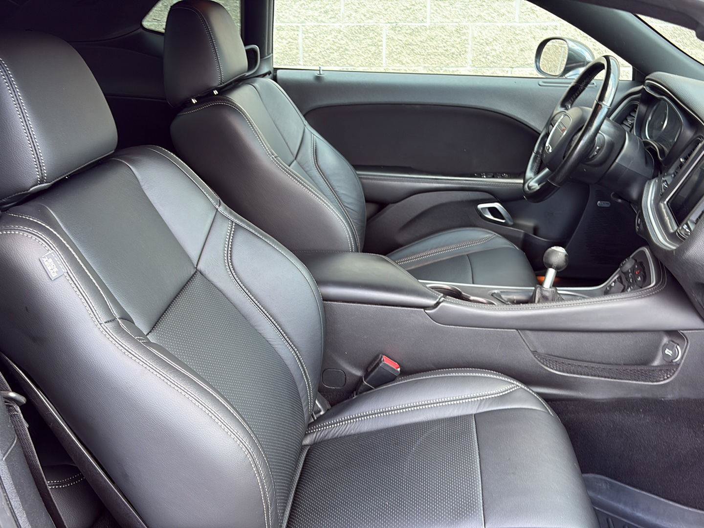 Used 2019 Dodge Challenger R/T w/ Cold Weather Group RWD image 22