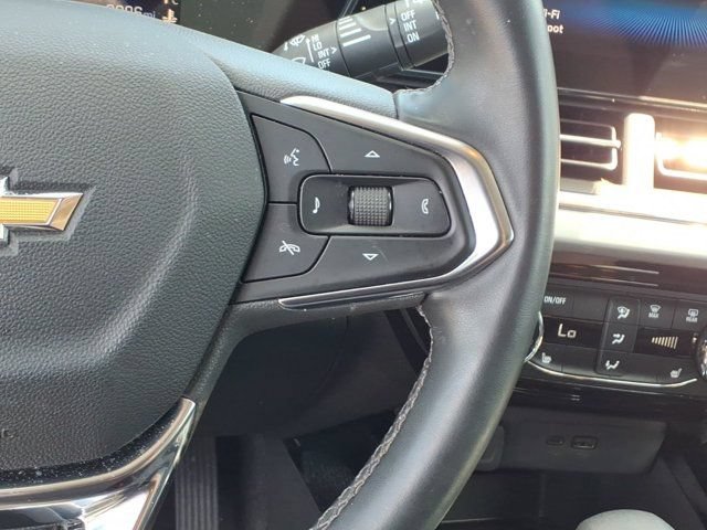 Used 2025 Chevrolet Trax LT w/ Driver Confidence Package FWD image 18
