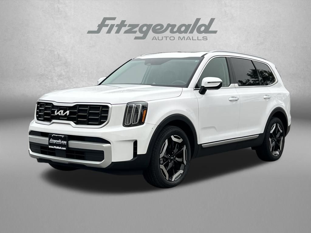 Used 2025 Kia Telluride S image 2
