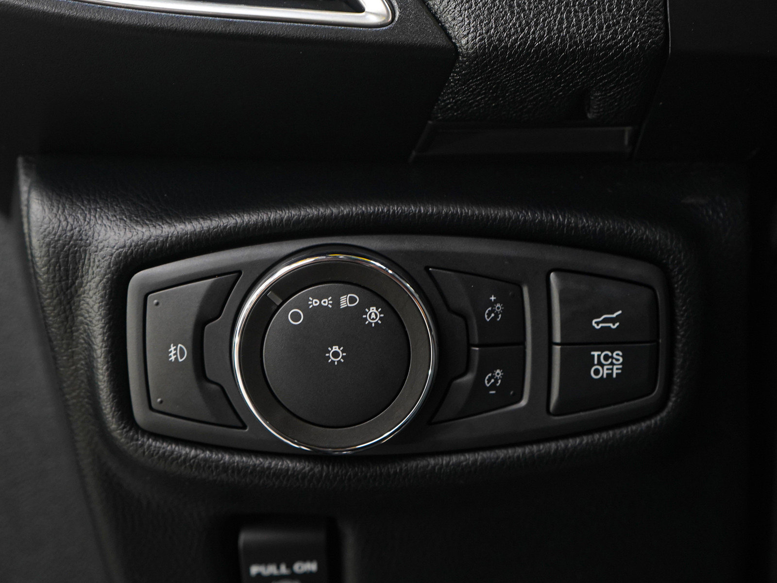 Used 2020 Lincoln Nautilus Reserve w/ Equipment Group 201A image 24