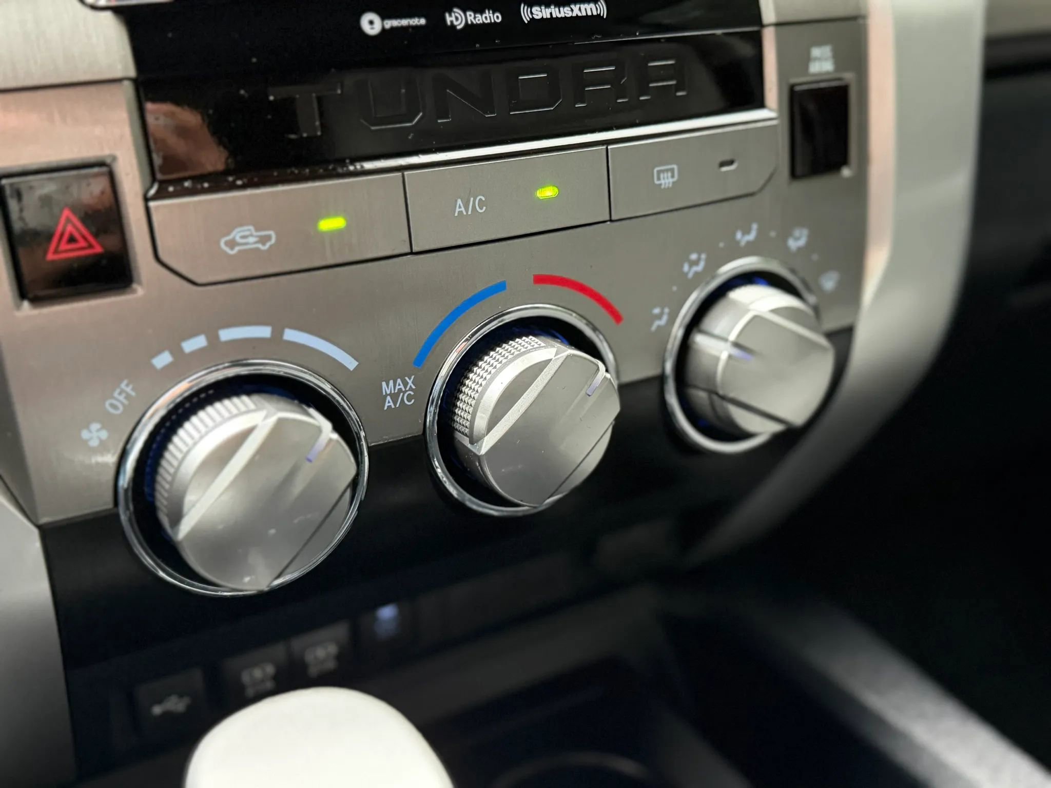 Used 2020 Toyota Tundra SR5 w/ SR5 Leather Package RWD image 28