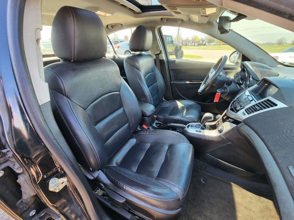 Used 2014 Chevrolet Cruze LT w/ RS Package FWD image 16