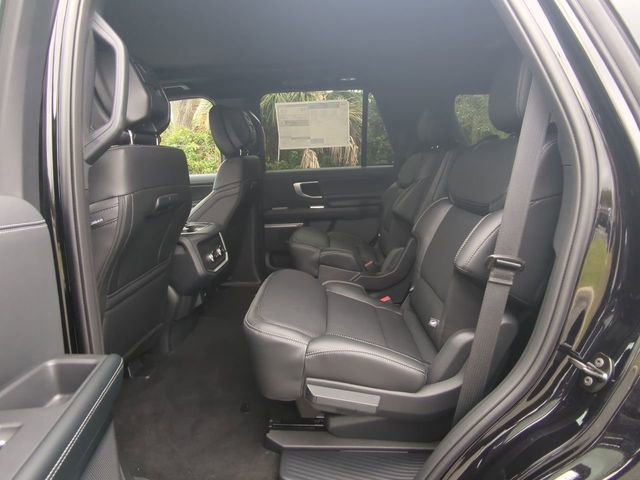 New 2026 Ford Expedition Platinum w/ Stealth Appearance Package image 15