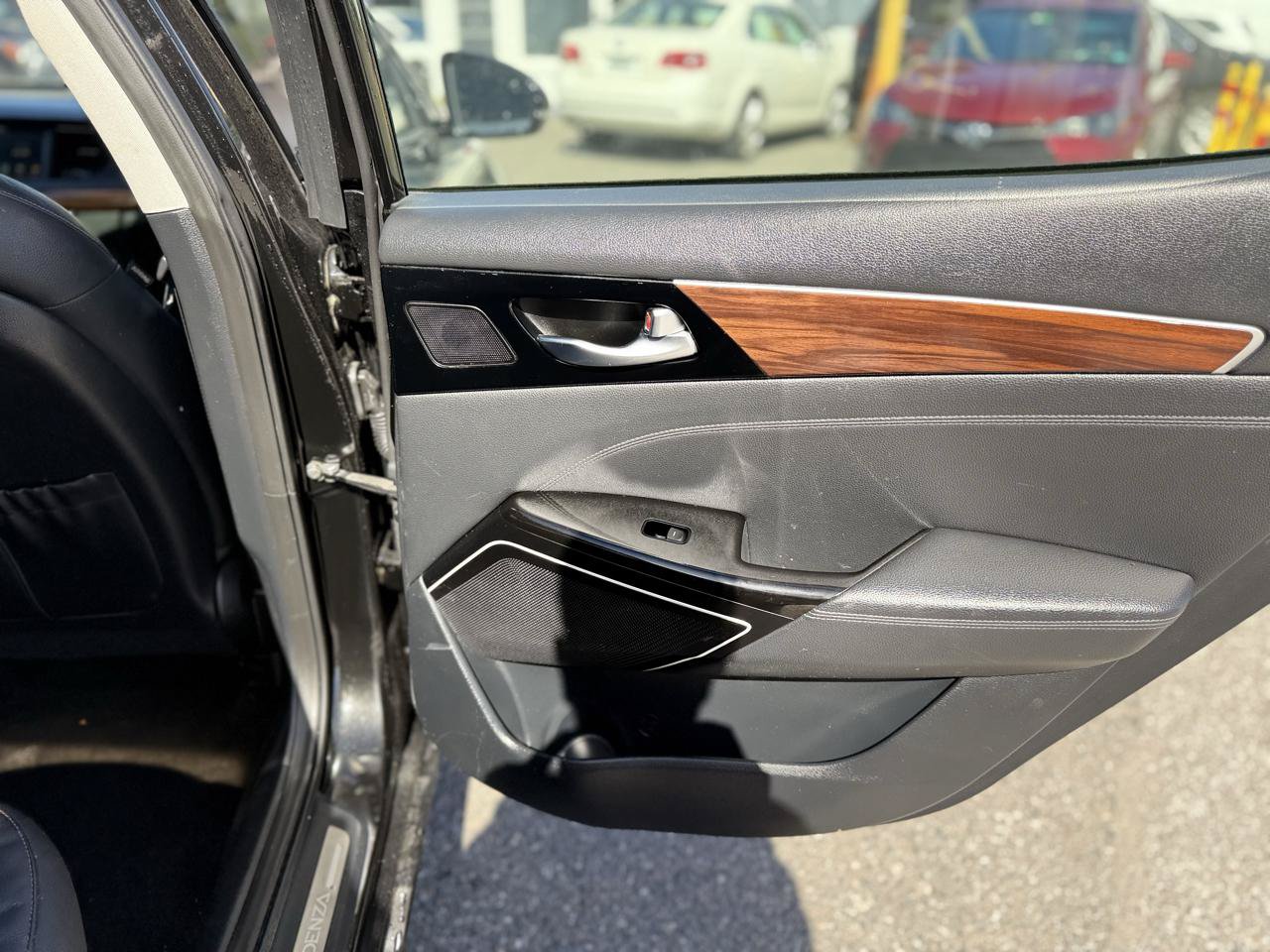 Used 2017 Kia Cadenza Technology FWD image 60