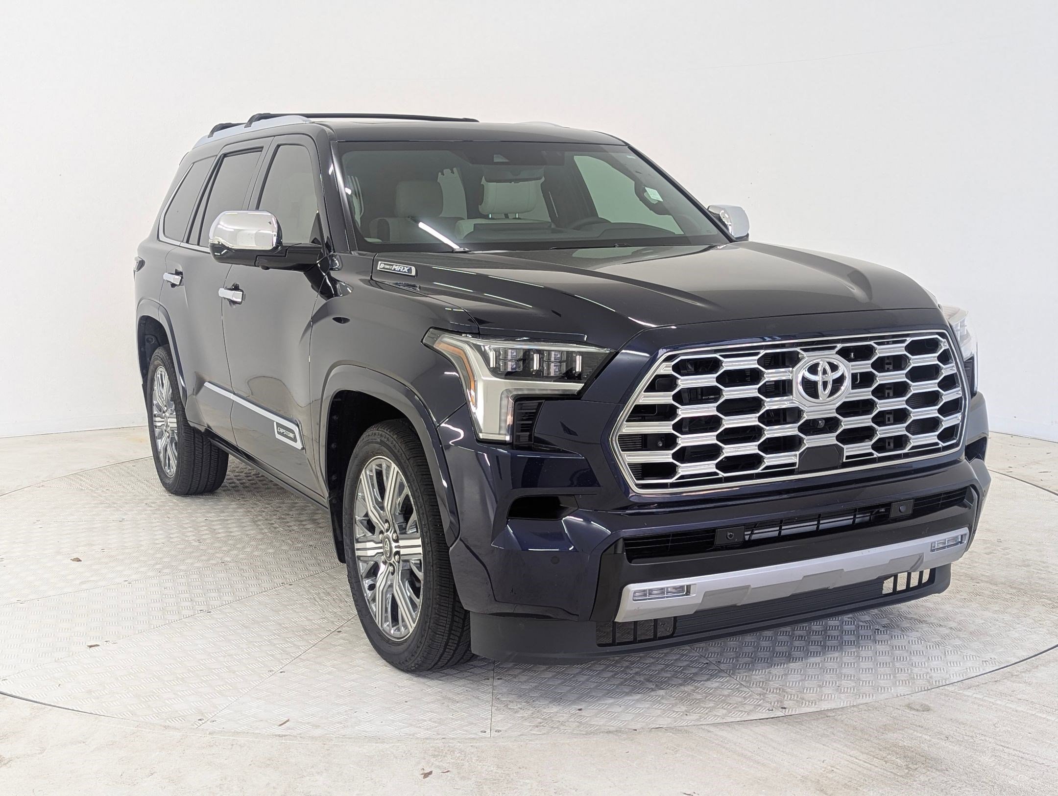 Used 2025 Toyota Sequoia Capstone image 7