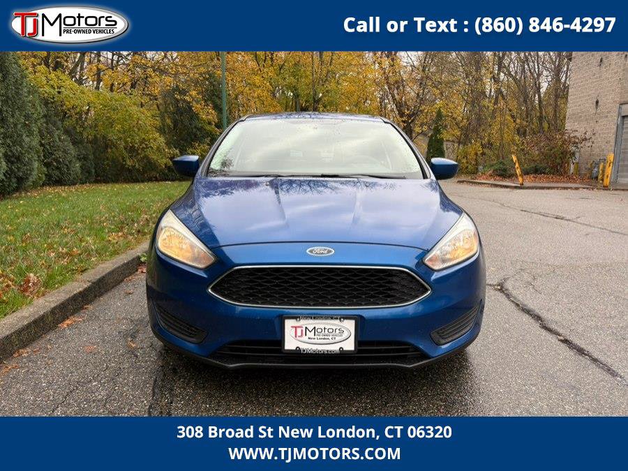 Used 2018 Ford Focus SE image 3